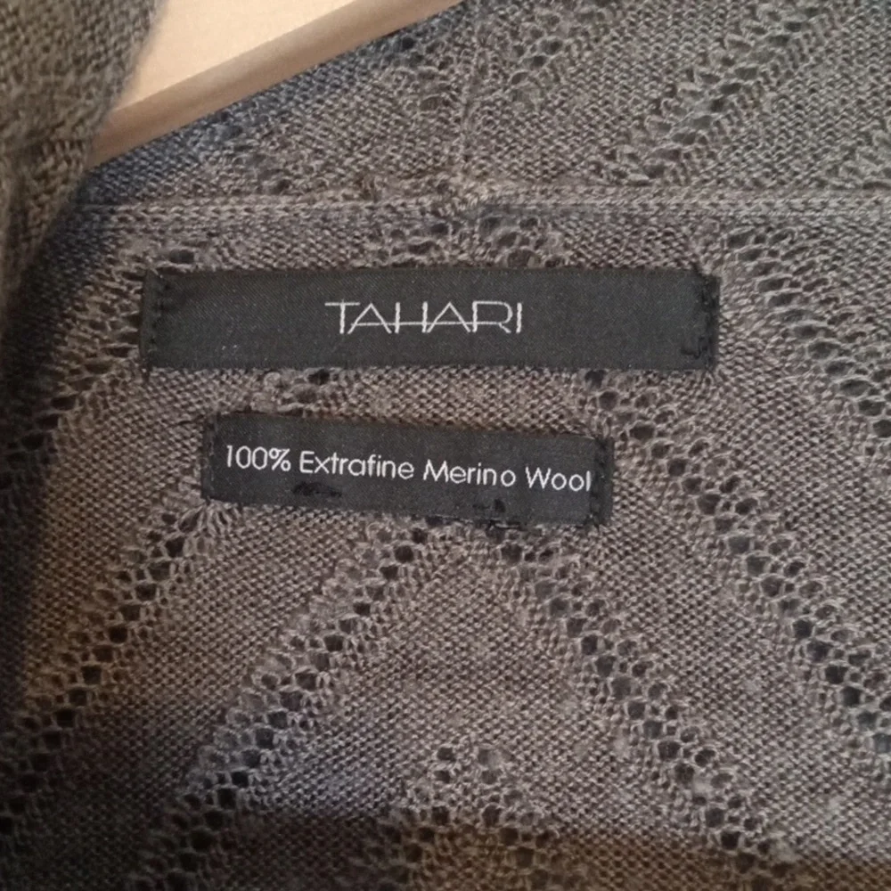 Tahari Waterfall Drape Open Cardigan Extra Fine Merino Wool Womens - Picture 2 of 7